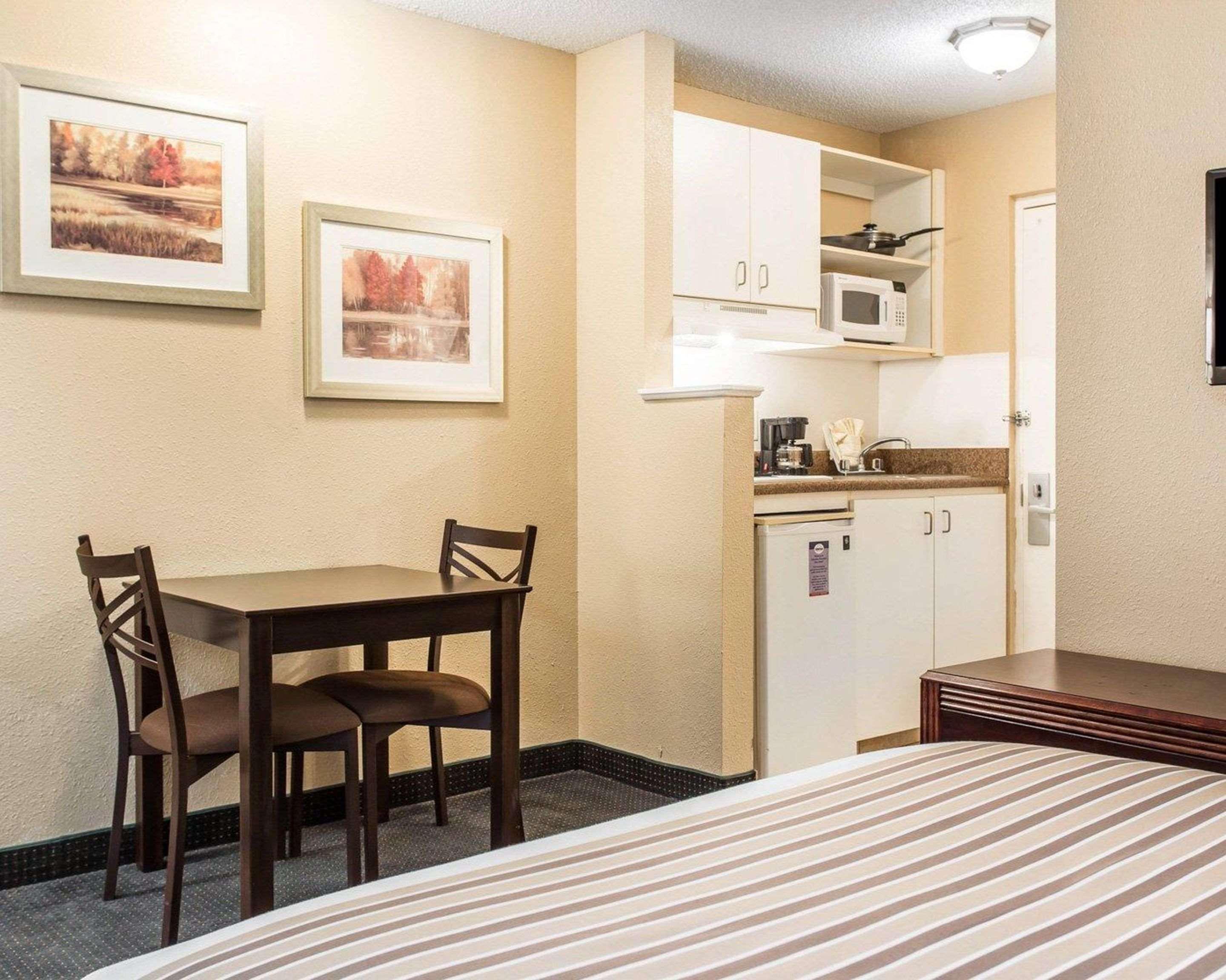Suburban Studios Kennesaw-Marietta North Екстер'єр фото