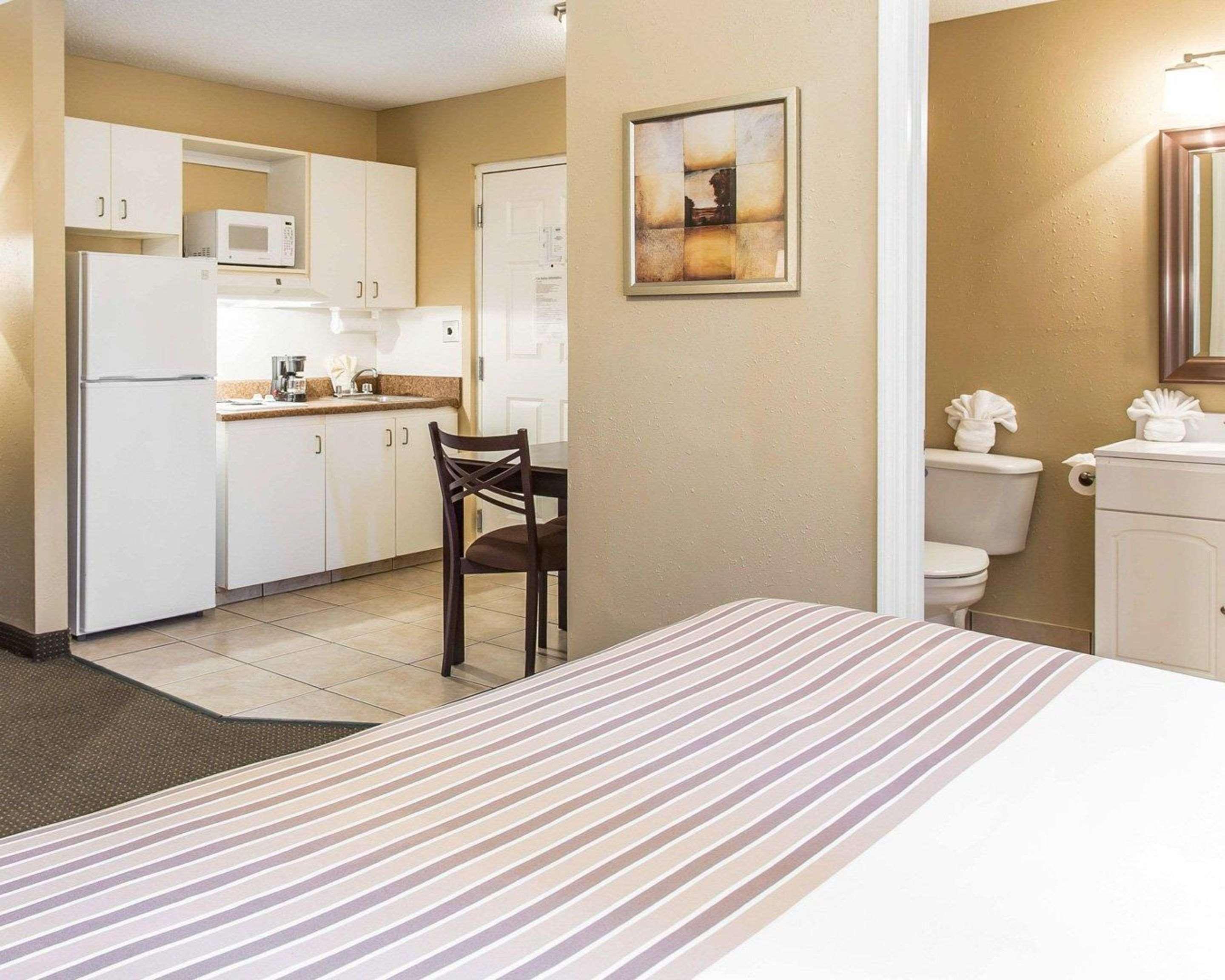 Suburban Studios Kennesaw-Marietta North Екстер'єр фото