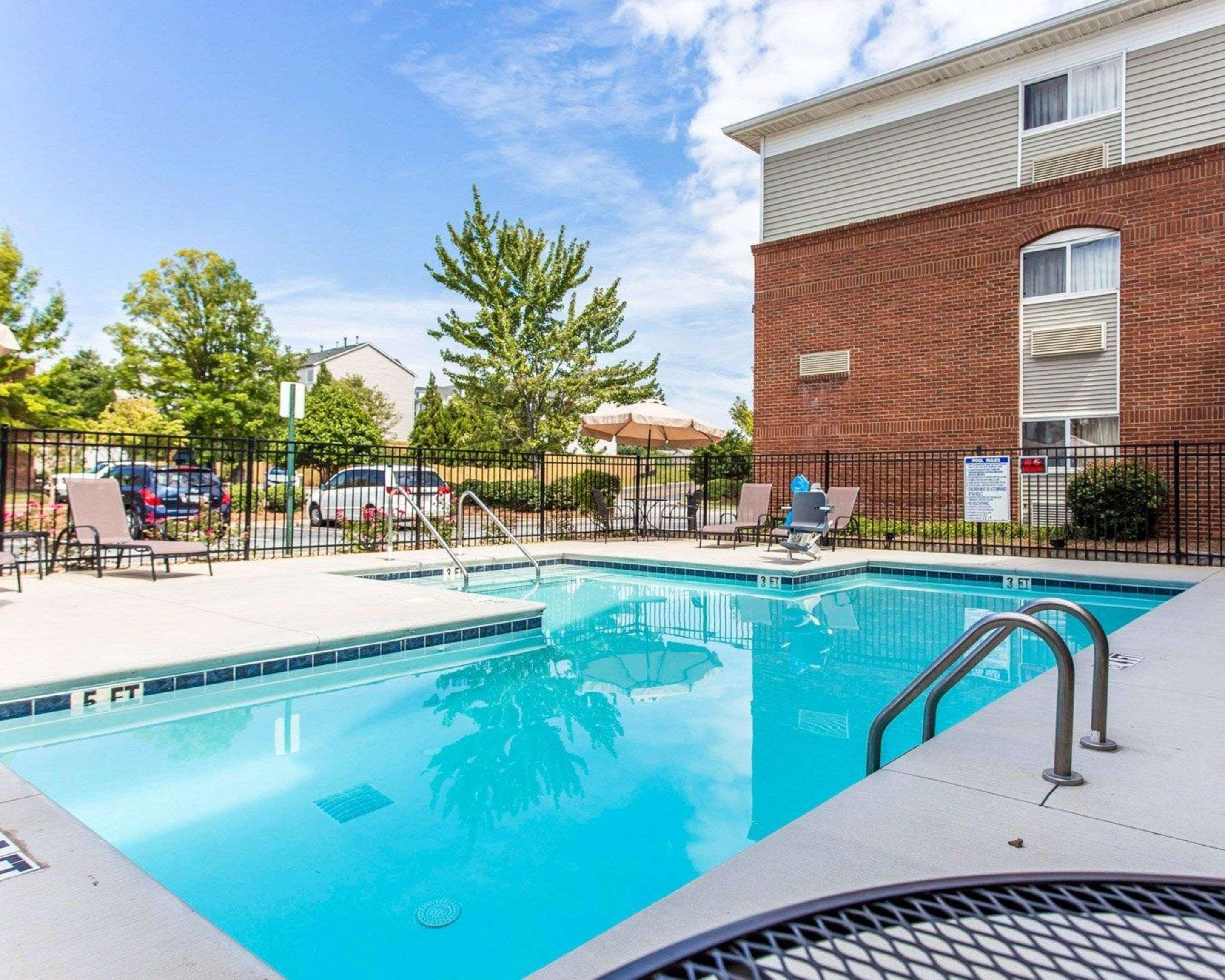 Suburban Studios Kennesaw-Marietta North Екстер'єр фото
