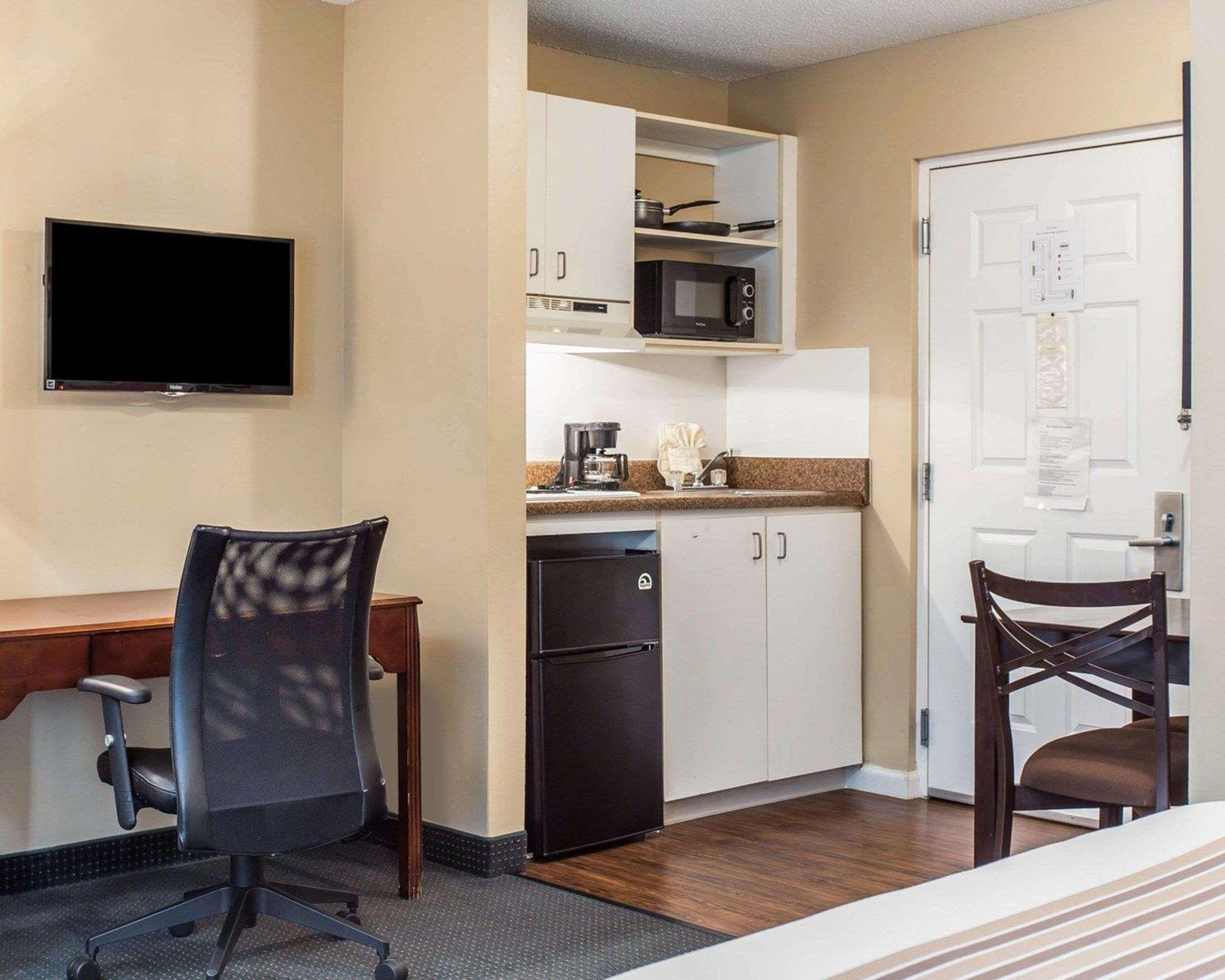 Suburban Studios Kennesaw-Marietta North Екстер'єр фото